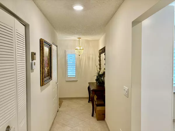 Boca Raton, FL 33433,21728 Arriba Real A 34-A