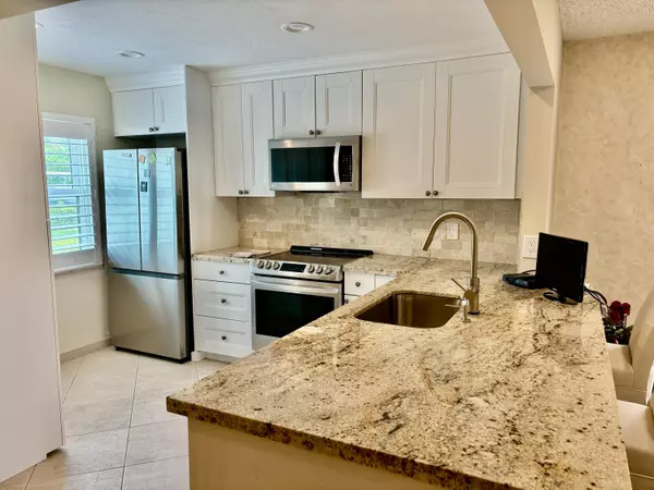 Boca Raton, FL 33433,21728 Arriba Real A 34-A