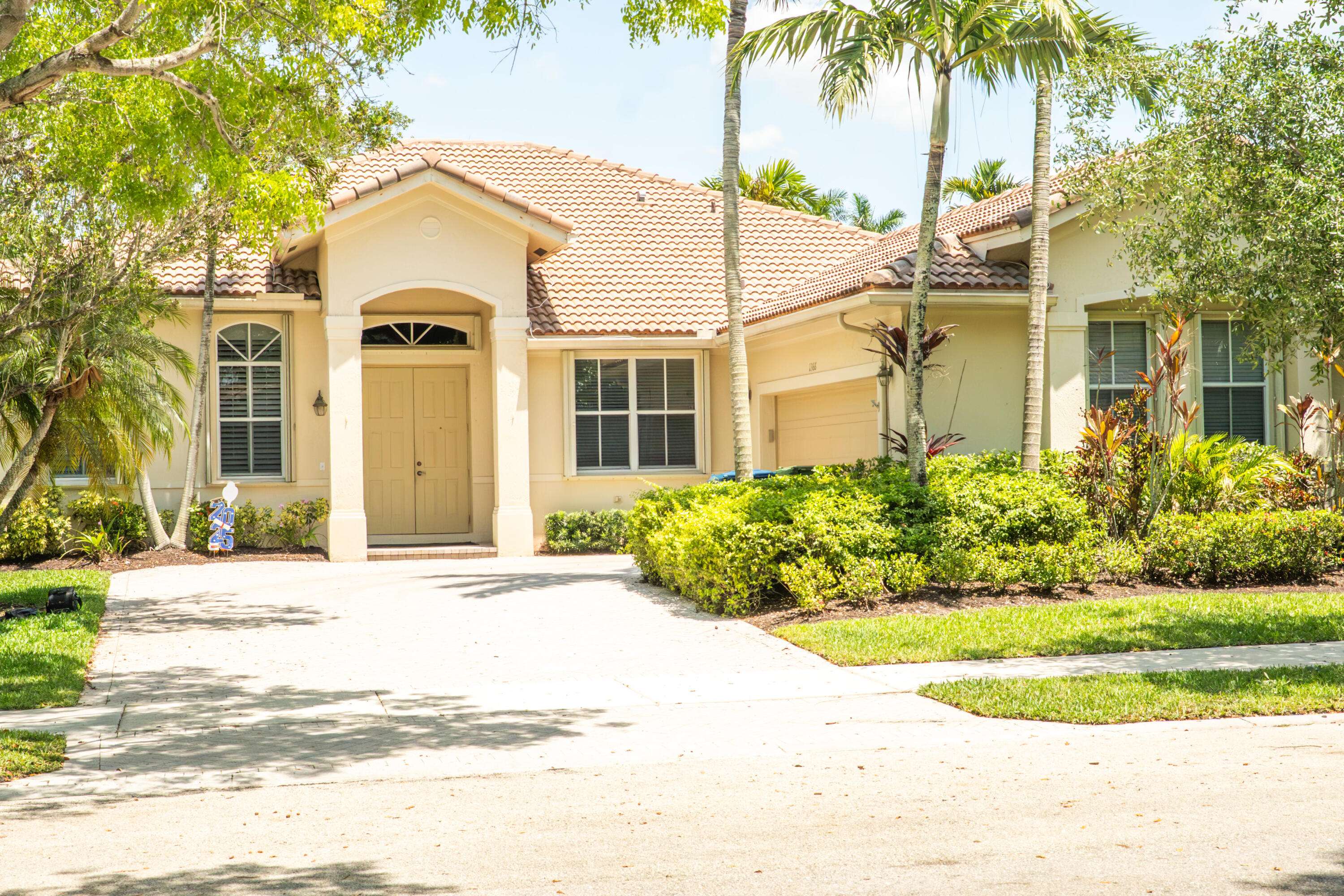 1366 Crossbill CT, Weston, FL 33327