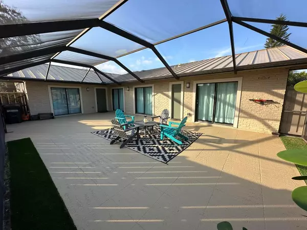 5550 Golden Eagle CIR, Palm Beach Gardens, FL 33418