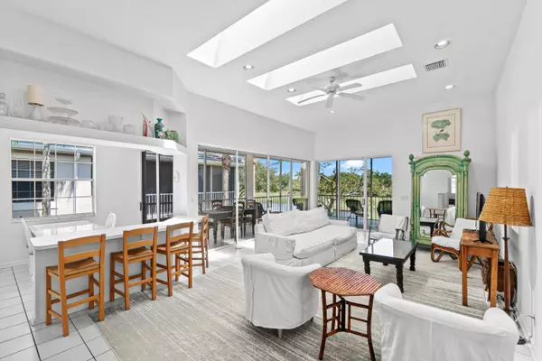 Boca Raton, FL 33496,5142 Lake Catalina B DR B