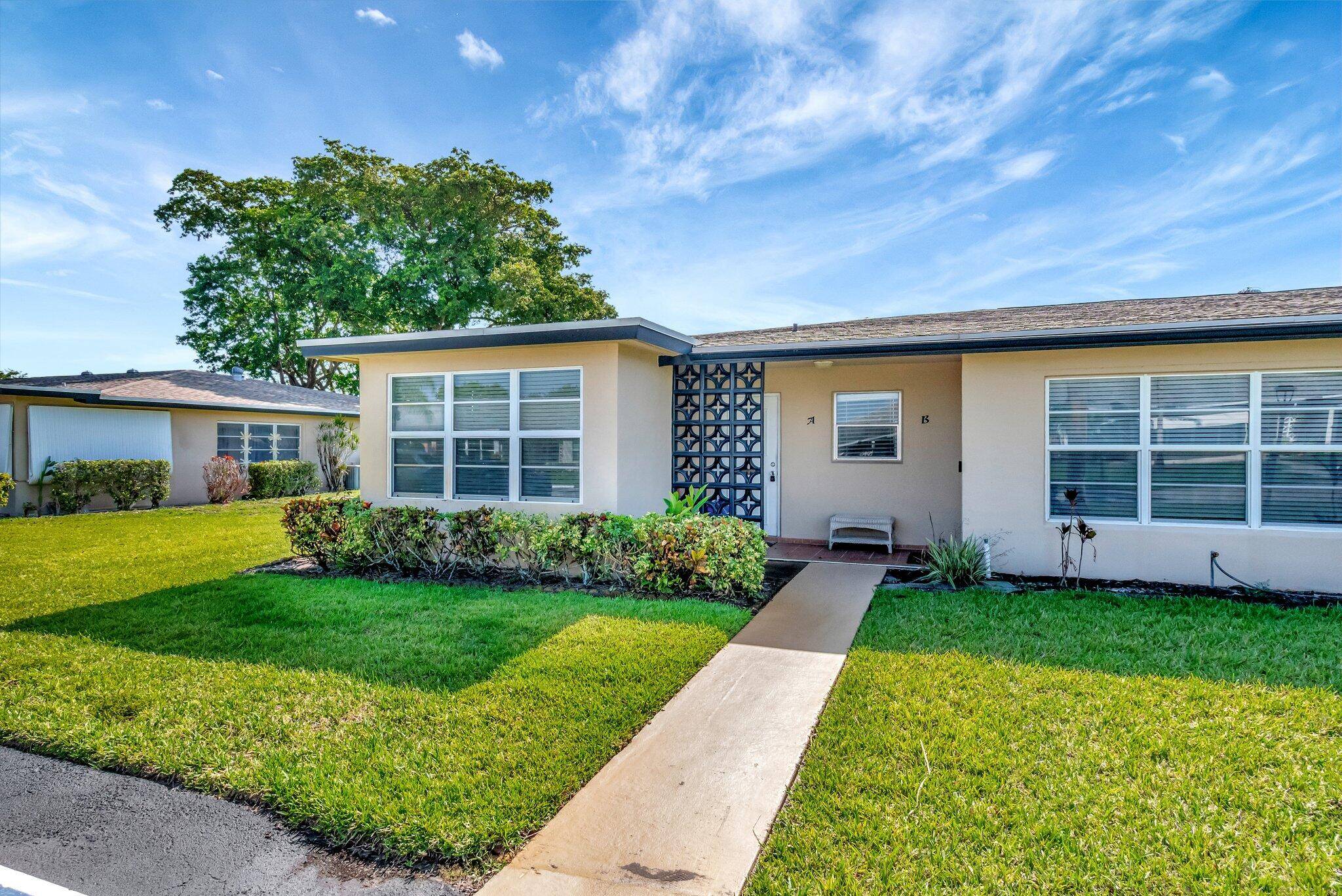 955 Circle DR A, Delray Beach, FL 33445
