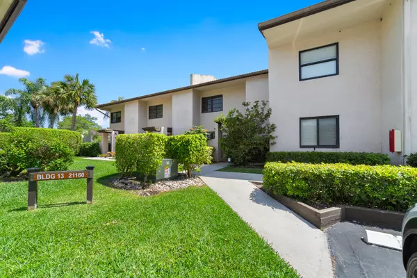 21160 N Juego CIR 13c, Boca Raton, FL 33433