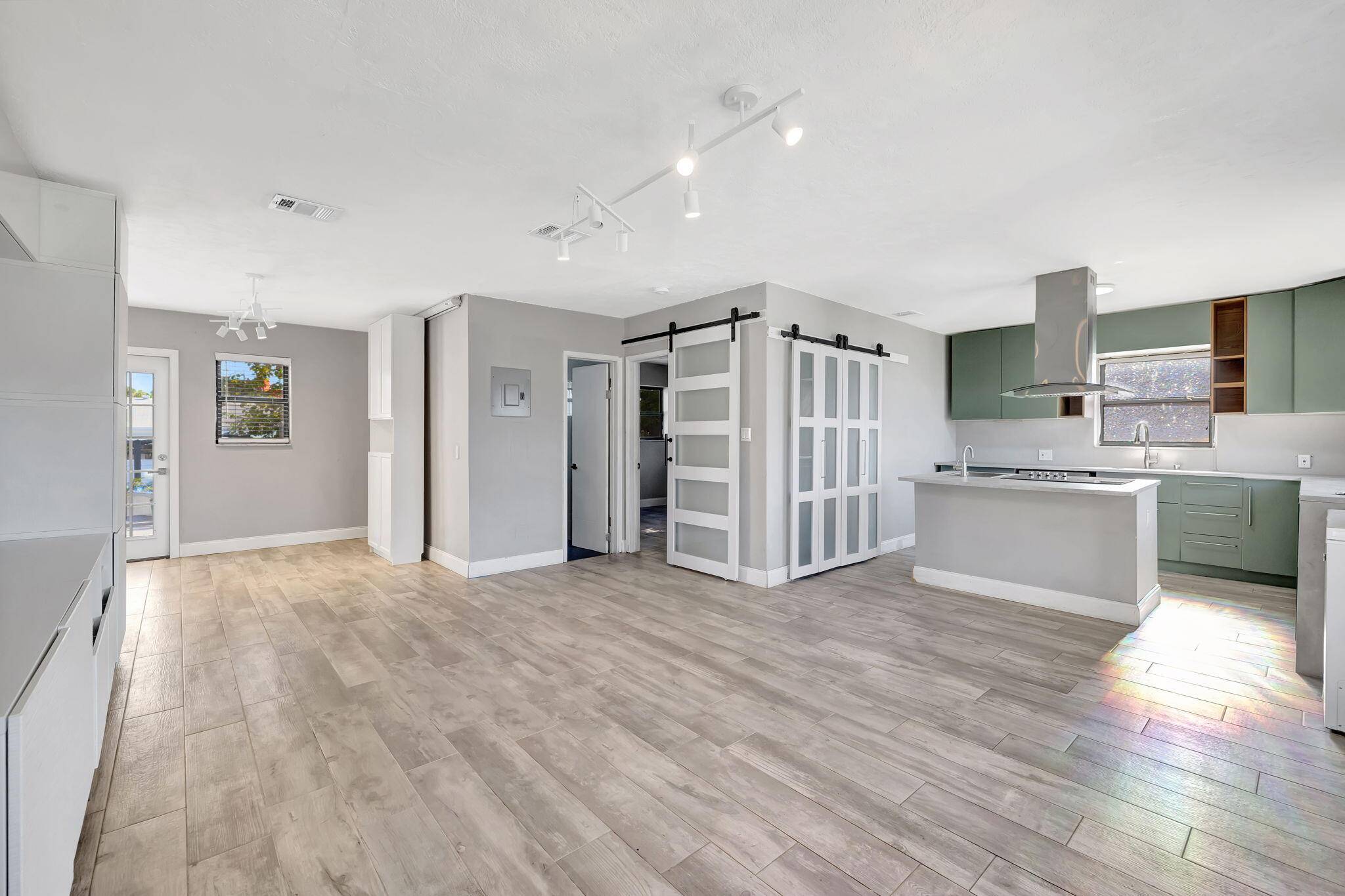 Oakland Park, FL 33309,65 NW 56th CT