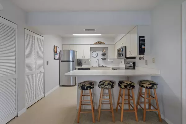 Port Saint Lucie, FL 34952,210 SE Village DR 210