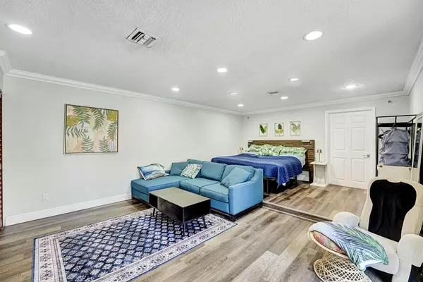 Boynton Beach, FL 33426,714 NW 7th ST