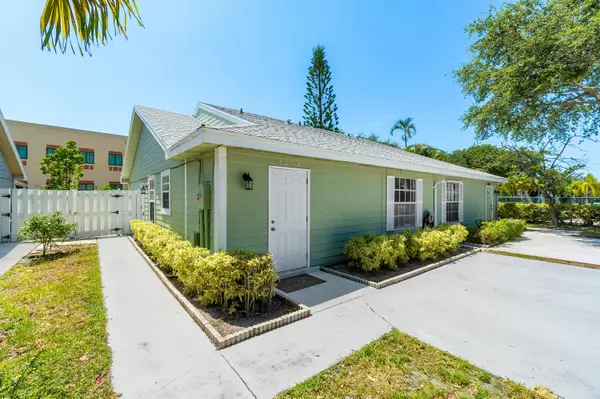 1478 Royal Forest Ct CT, West Palm Beach, FL 33406