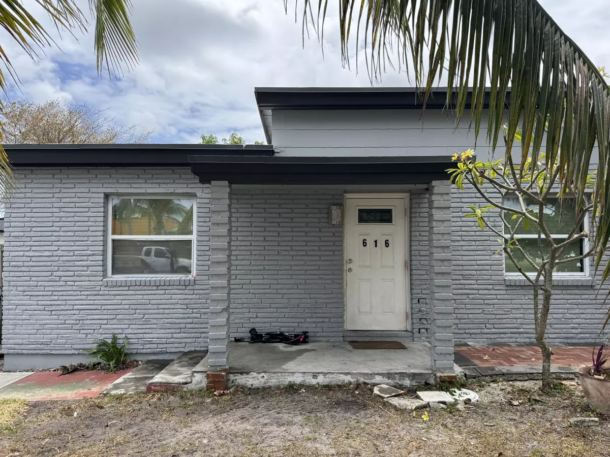 West Palm Beach, FL 33407,616 49th ST