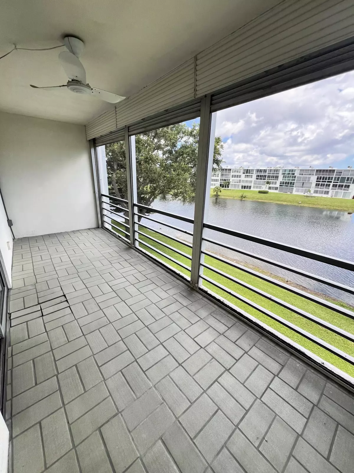 Deerfield Beach, FL 33442,3037 Cambridge B
