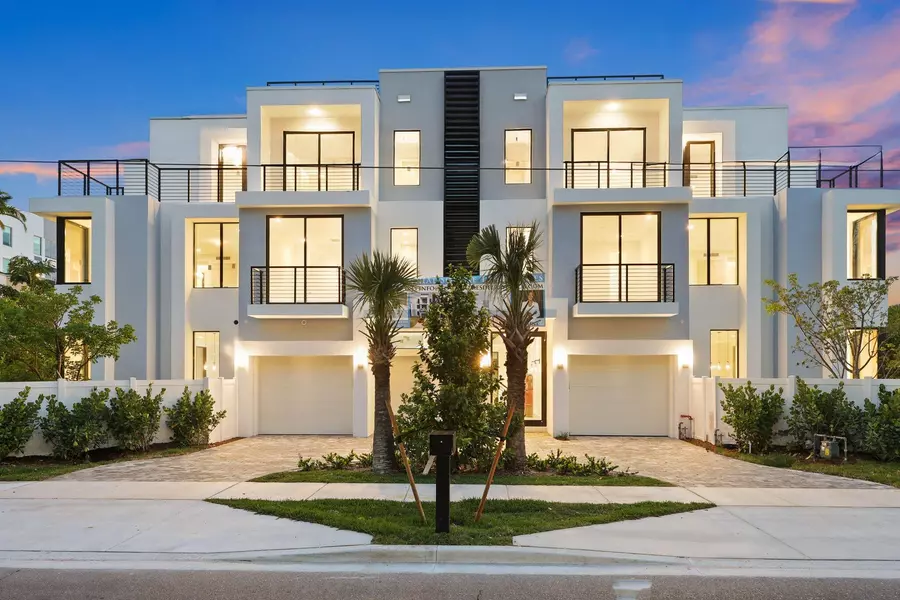 408 SE 2nd ST, Delray Beach, FL 33483