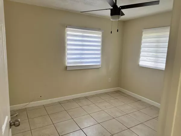 Fort Pierce, FL 34950,1606 Avenue K AVE