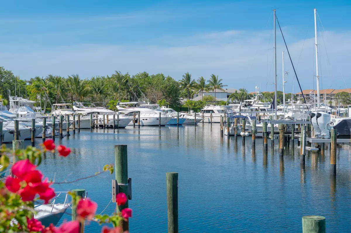 Palm Beach Gardens, FL 33410,2701 Cypress Island DR