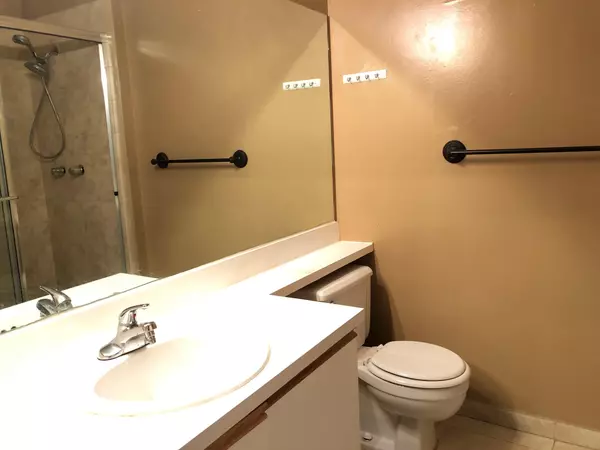 Deerfield Beach, FL 33064,720 Cypress LN K