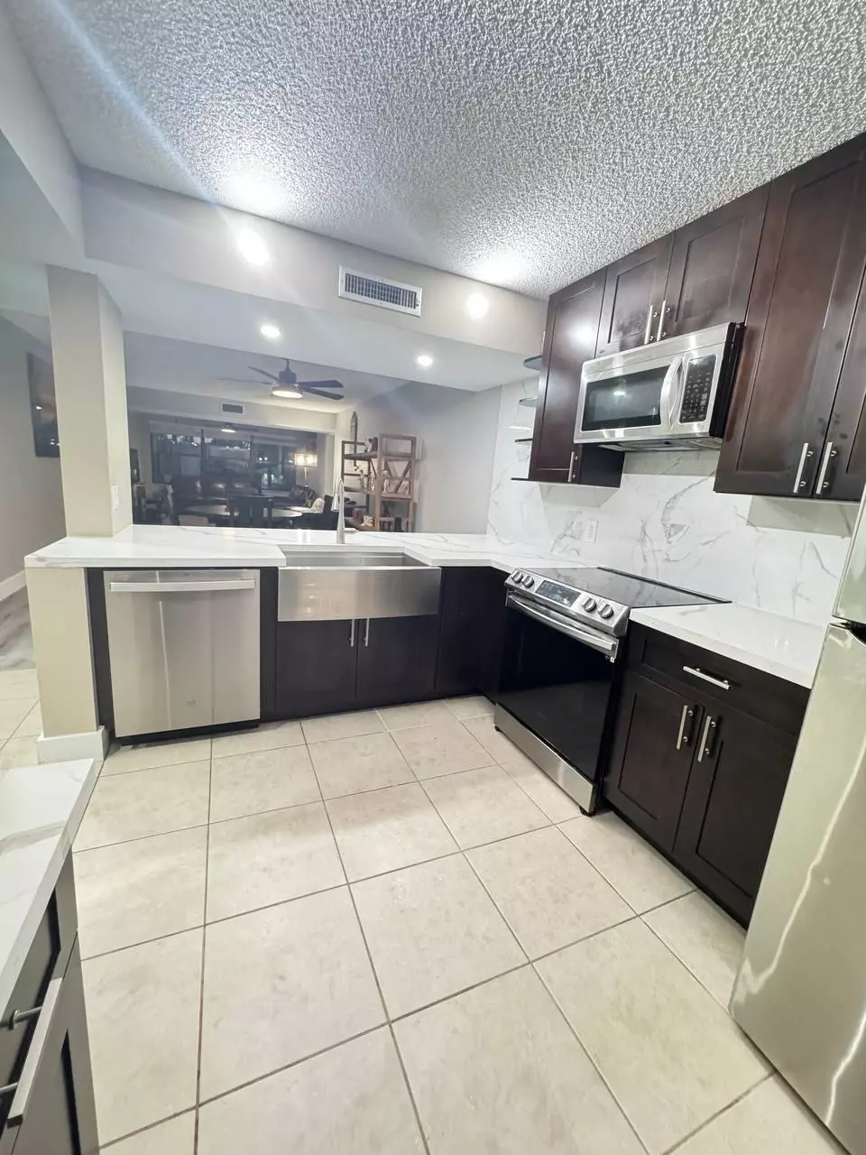 West Palm Beach, FL 33409,3507 Village BLVD 201