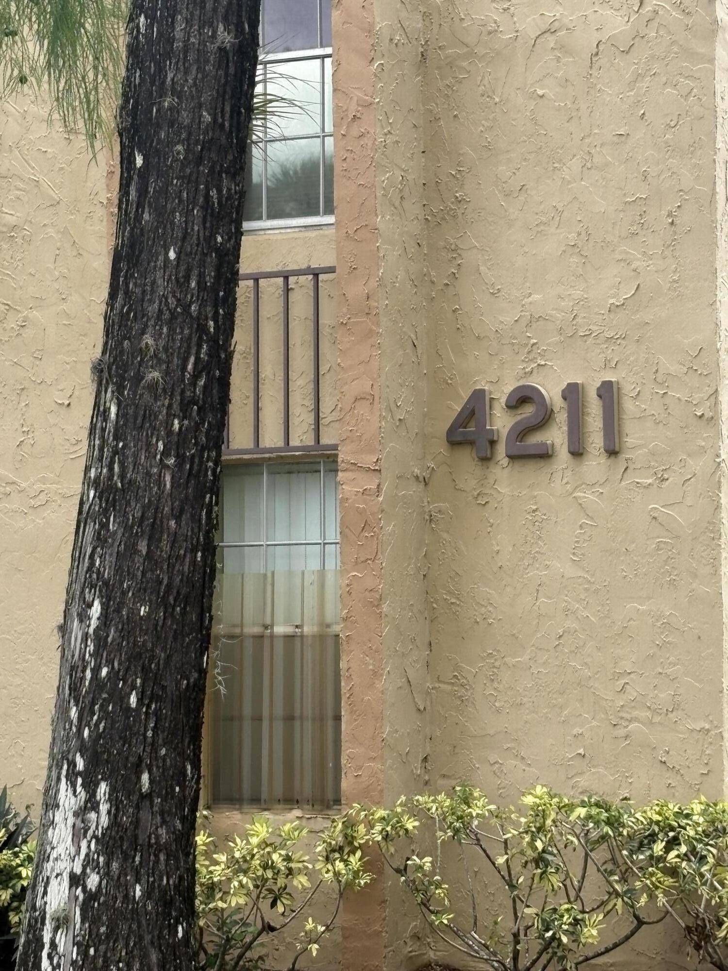 Lauderhill, FL 33313,4211 NW 19th ST 176