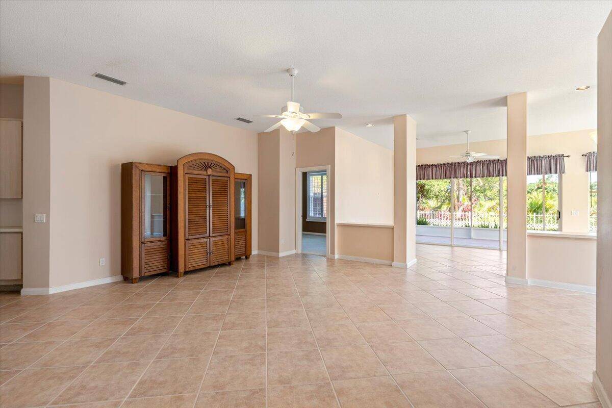Hobe Sound, FL 33455,4922 SE Heartleaf TER