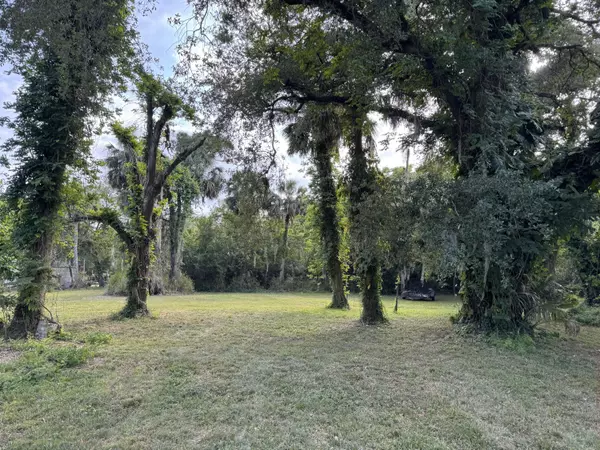 Okeechobee, FL 34972,2289 NW 32nd DR