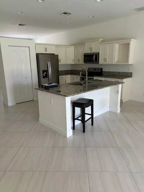 Loxahatchee, FL 33470,14413 N 71st PL