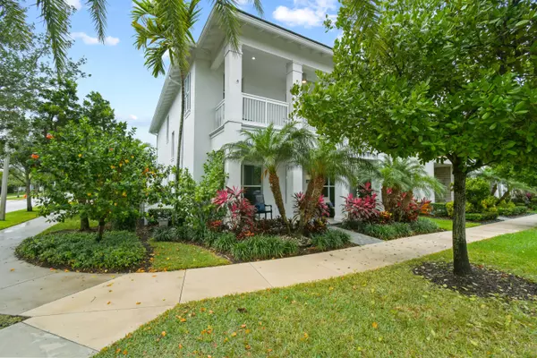 Palm Beach Gardens, FL 33418,6028 Curie PL