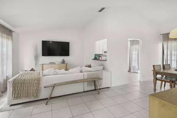 Jupiter, FL 33458,116 Sherwood CIR 7a