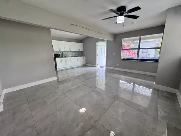 Port Saint Lucie, FL 34984,380 SW Grimaldo Ter TER B