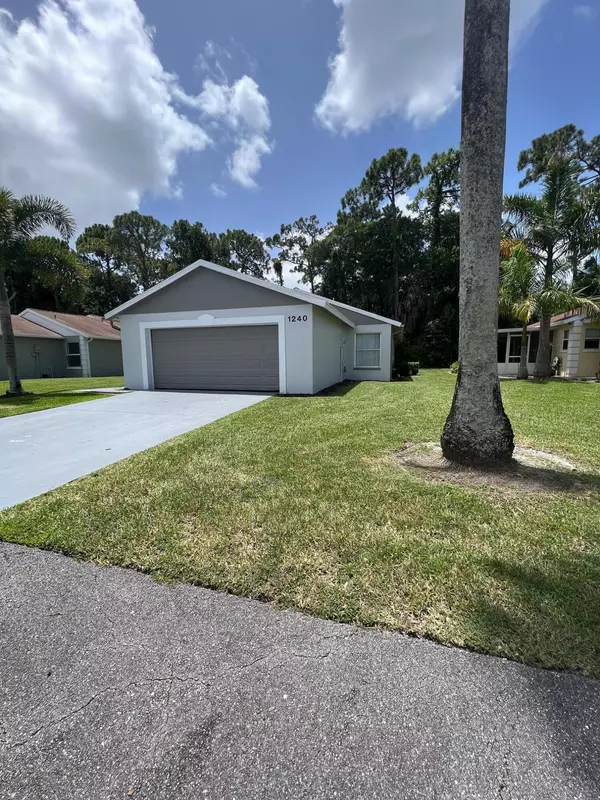West Palm Beach, FL 33409,1240 Pine Sage CIR