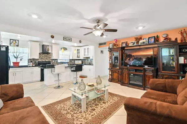 Delray Beach, FL 33446,645 N Monaco