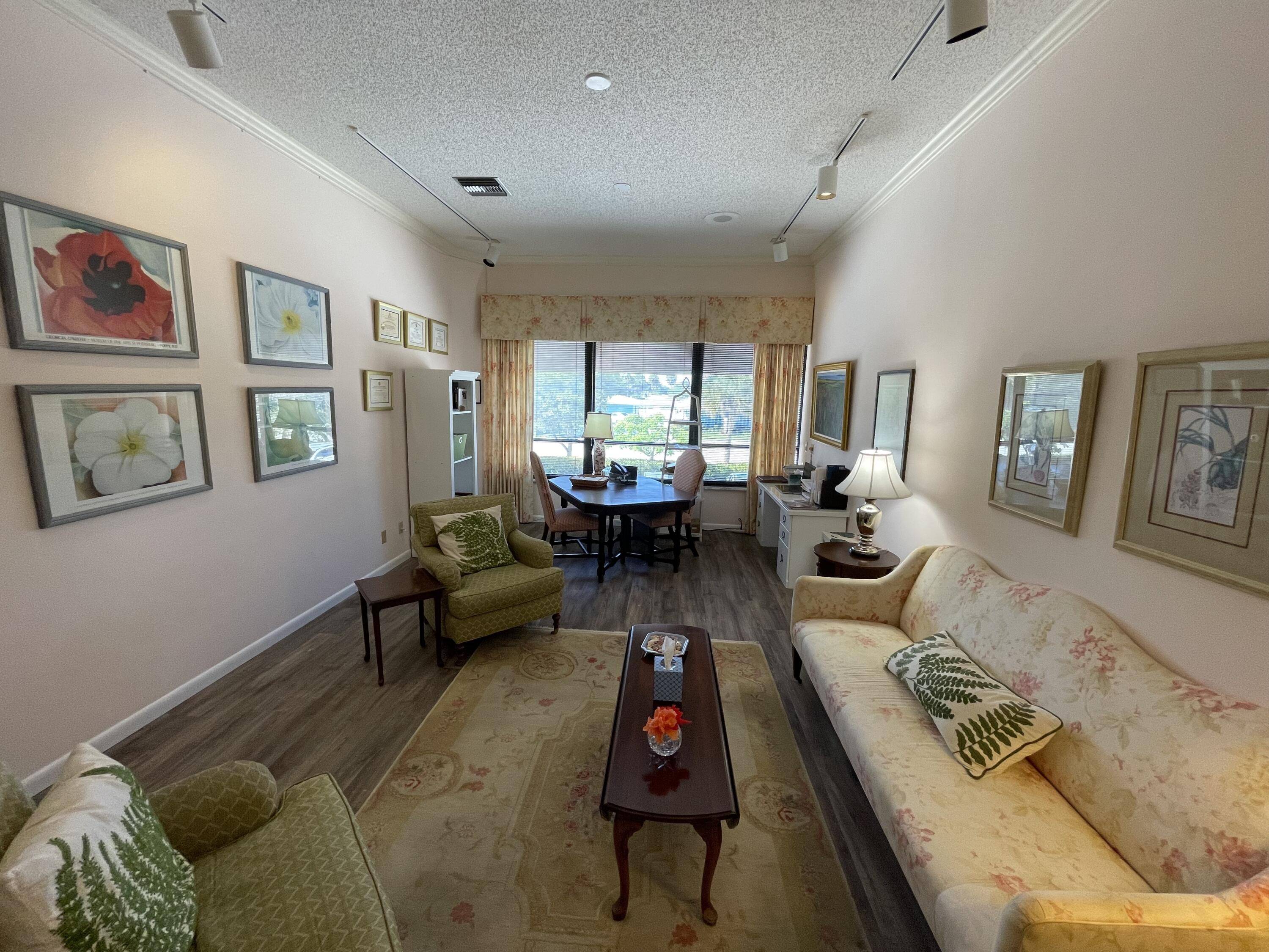 Stuart, FL 34994,900 SE Ocean BLVD