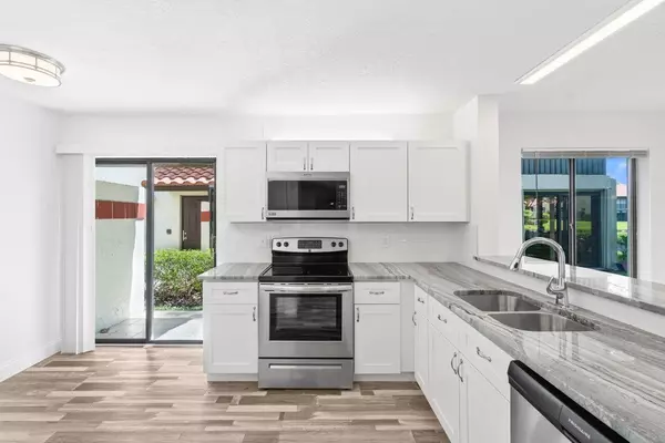 Boynton Beach, FL 33437,10679 Ocean Palm WAY 101