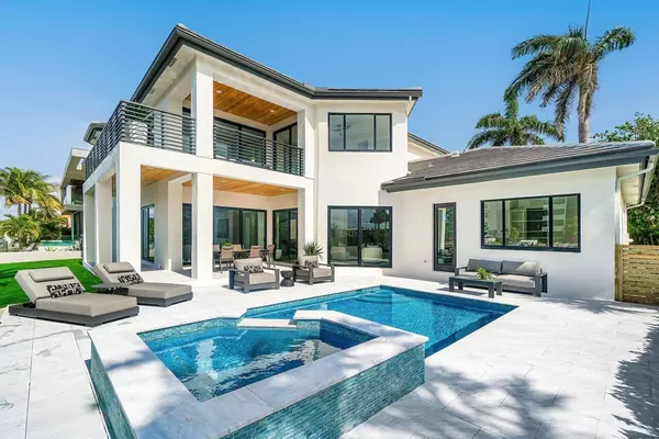 Boca Raton, FL 33487,872 Glouchester ST