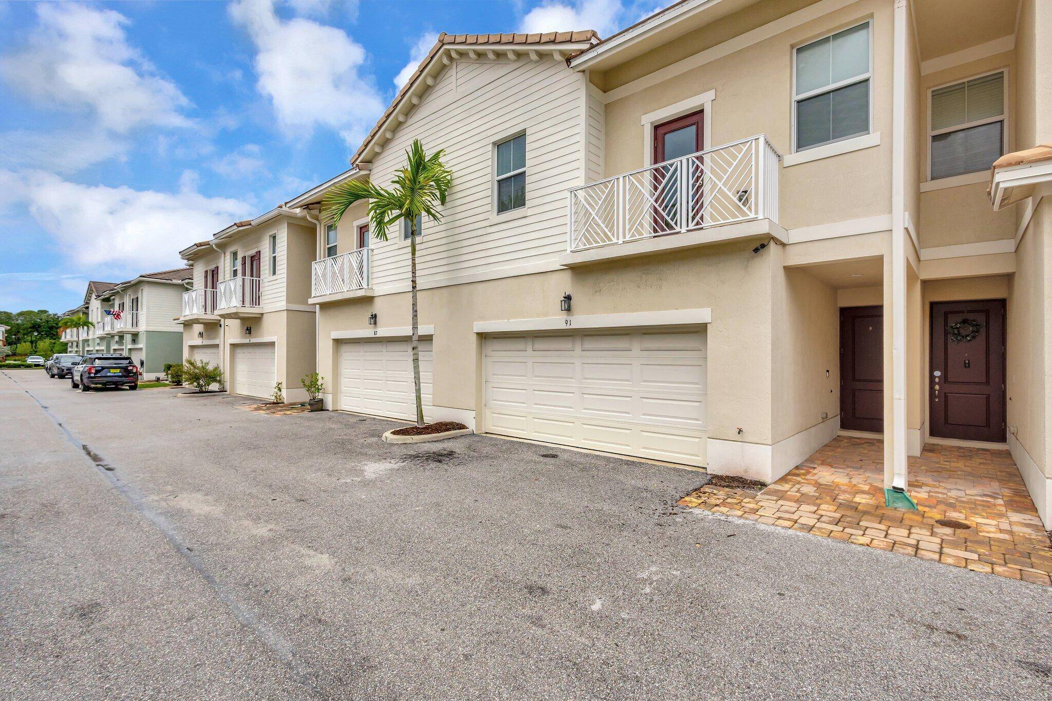Royal Palm Beach, FL 33411,91 Palm LN