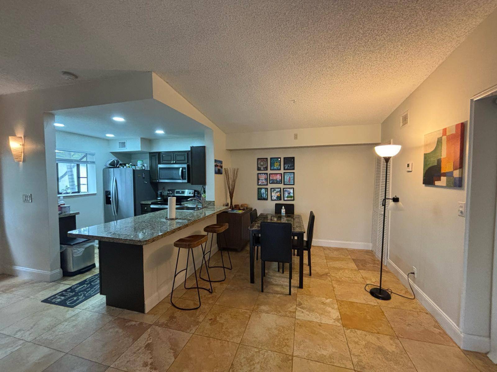 Oakland Park, FL 33309,2741 S Oakland Forest DR 201