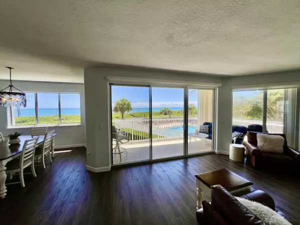 Hutchinson Island, FL 34949,3920 N Highway A1a 204