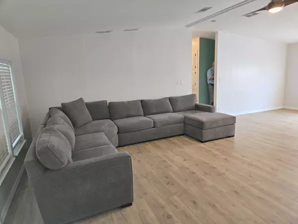 Okeechobee, FL 34974,1699 SW 35th CIR