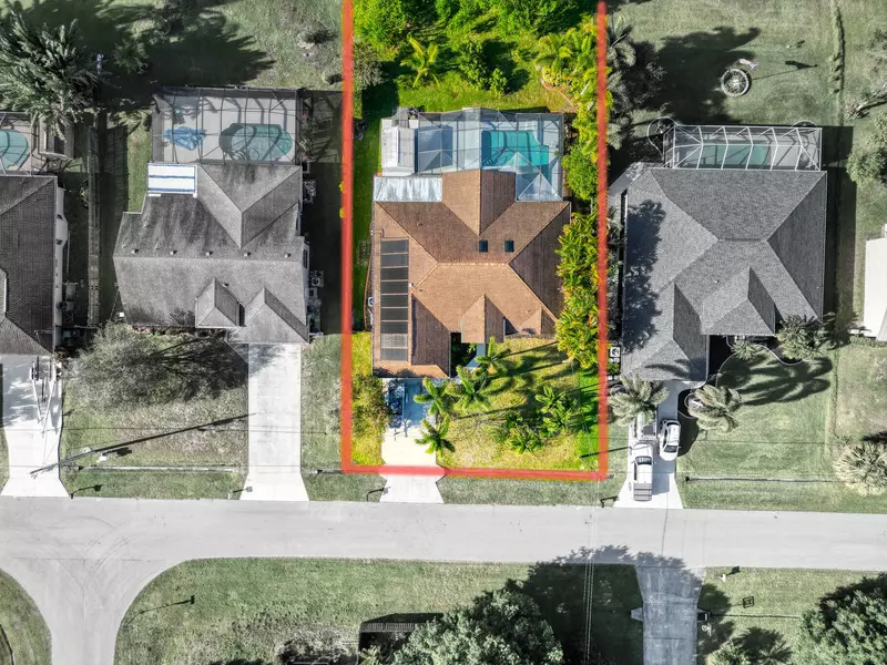 139 NE Royce AVE, Port Saint Lucie, FL 34983