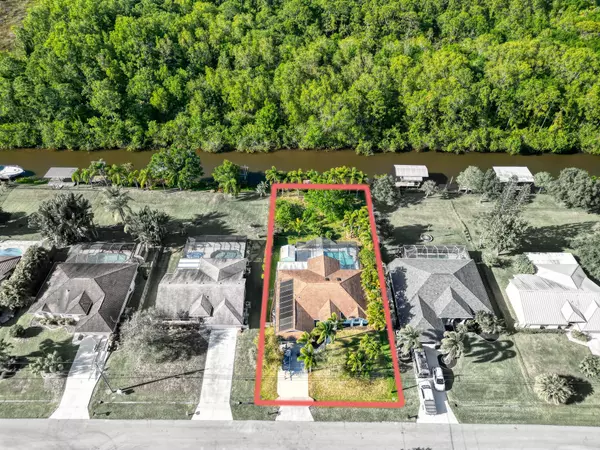 Port Saint Lucie, FL 34983,139 NE Royce AVE