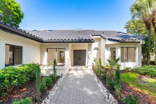 70 Bristol DR, Boynton Beach, FL 33436