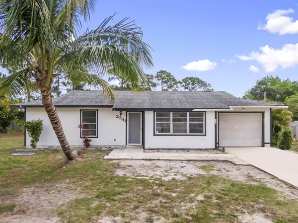 2341 SW Cooper LN, Port Saint Lucie, FL 34984