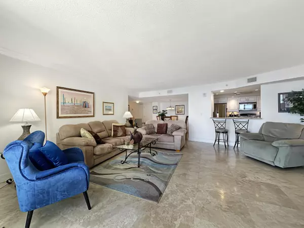 Singer Island, FL 33404,3000 N Ocean DR 40-E