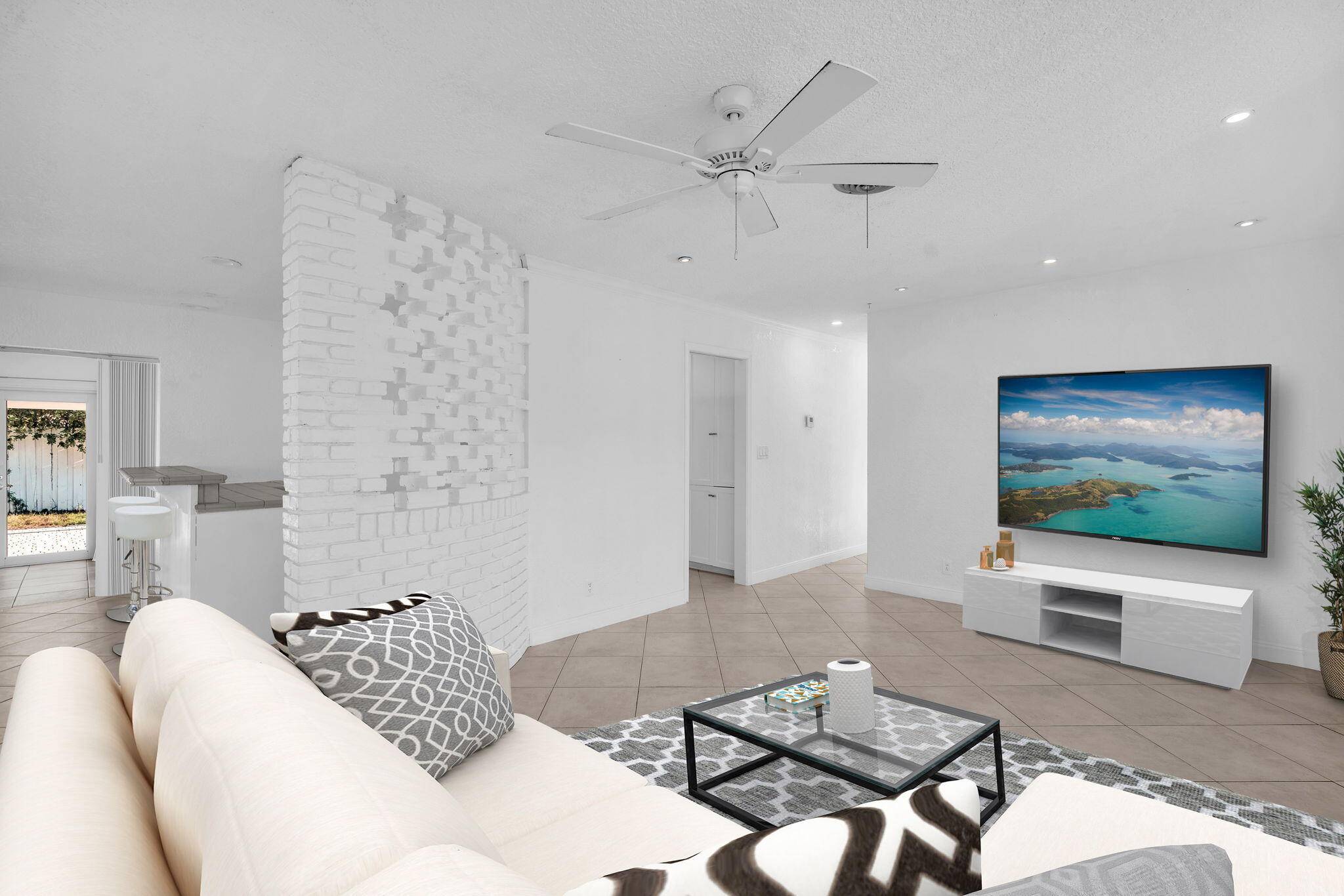 Fort Lauderdale, FL 33308,2230 NE 62 ST