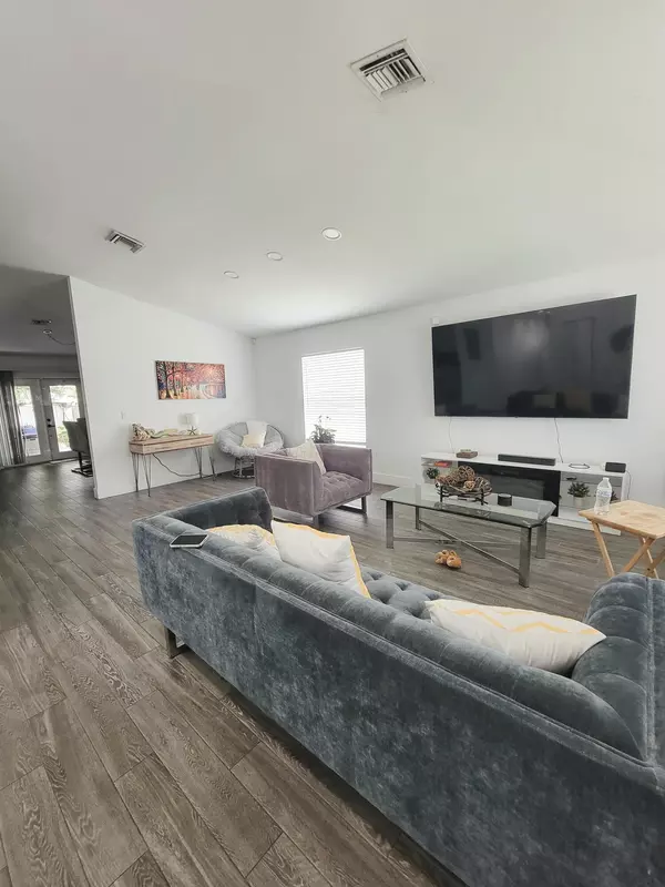 Port Saint Lucie, FL 34953,1373 SW Prairie CIR