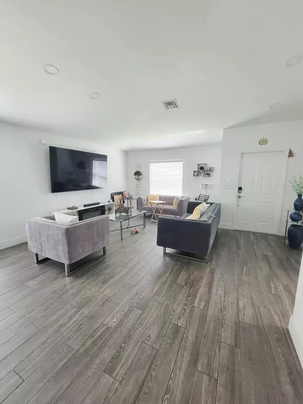 Port Saint Lucie, FL 34953,1373 SW Prairie CIR
