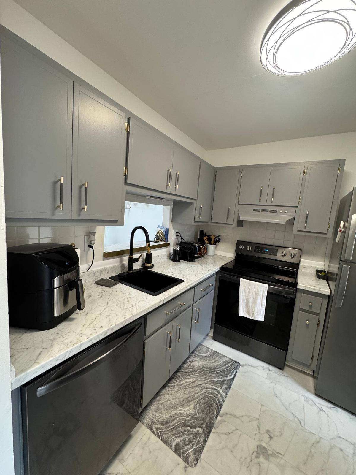 4441 NW 16th ST J210, Lauderhill, FL 33313