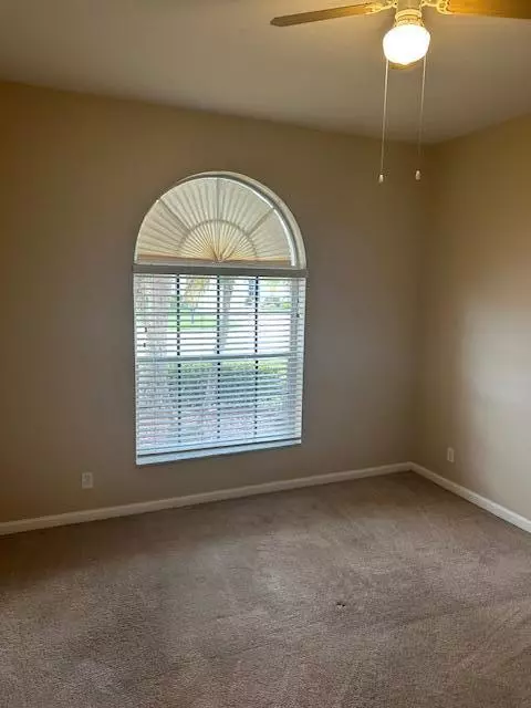 Jensen Beach, FL 34957,987 NW Mossy Oak WAY