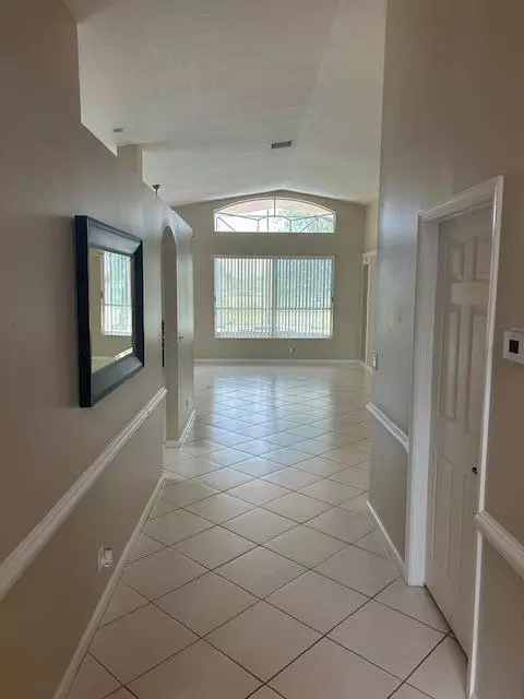Jensen Beach, FL 34957,987 NW Mossy Oak WAY