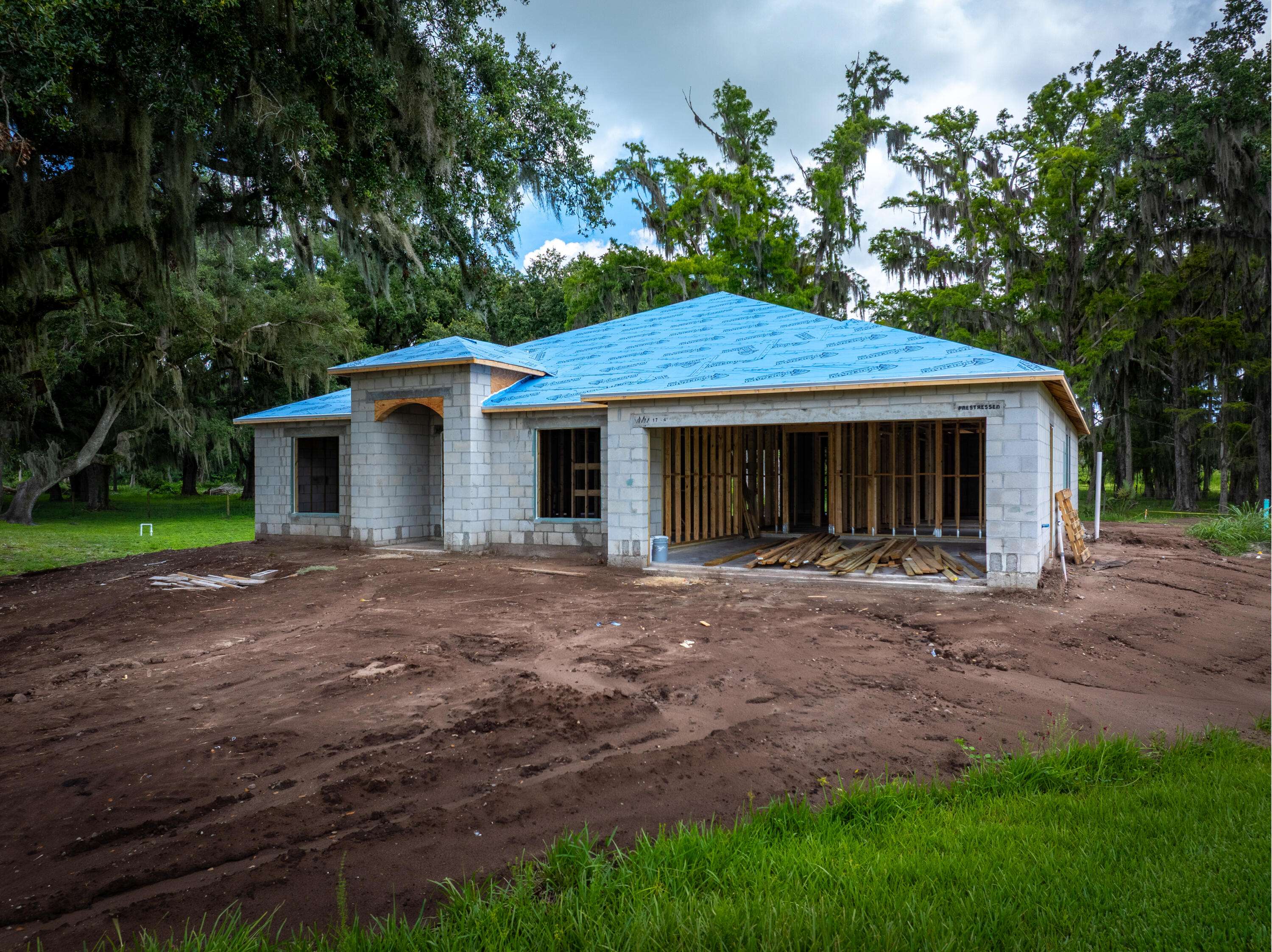 Okeechobee, FL 34974,1005 SE 14th CT