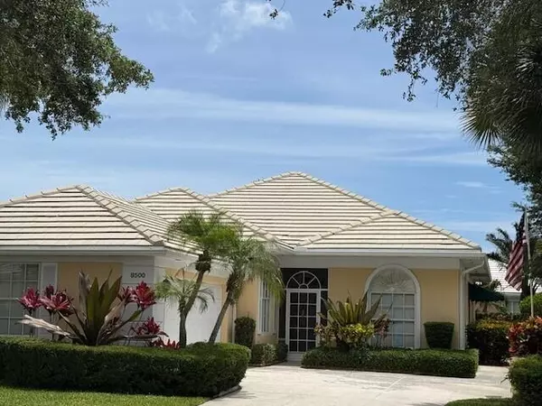 Palm Beach Gardens, FL 33410,8500 Beaconhill RD