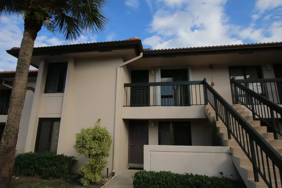 350 Club CIR 204, Boca Raton, FL 33487