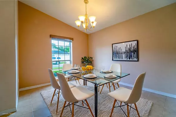 Port Saint Lucie, FL 34986,313 SW North Shore BLVD