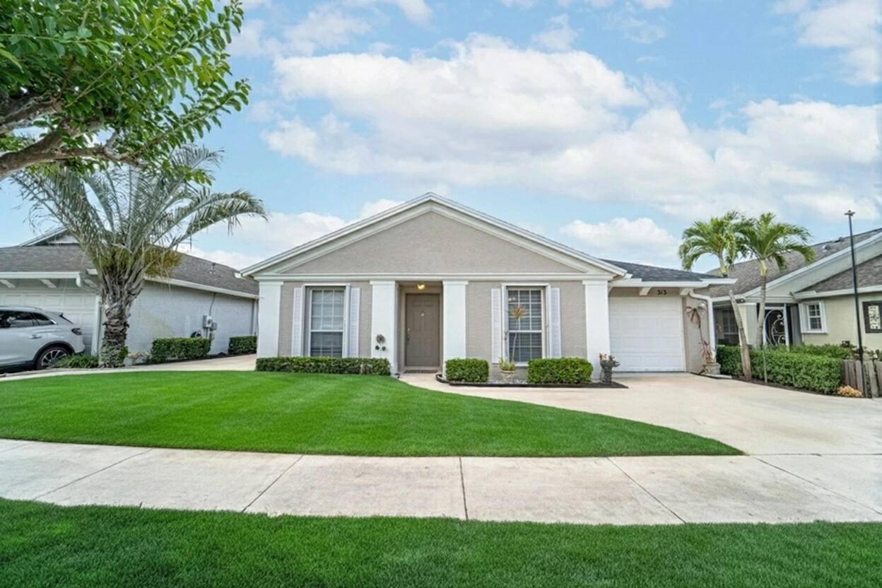 313 SW North Shore BLVD, Port Saint Lucie, FL 34986